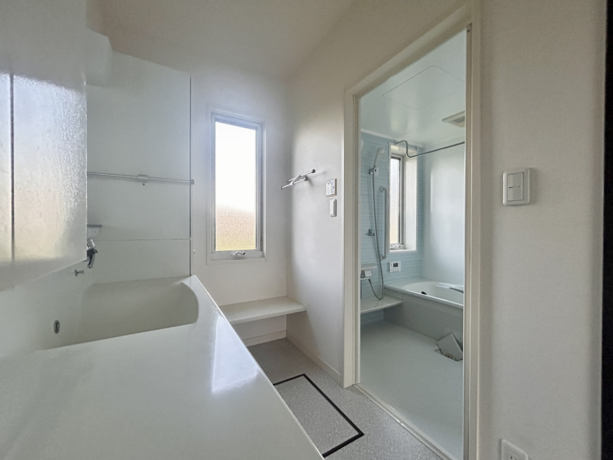 2000s steel-frame house, 17-min walk to station, Fukui