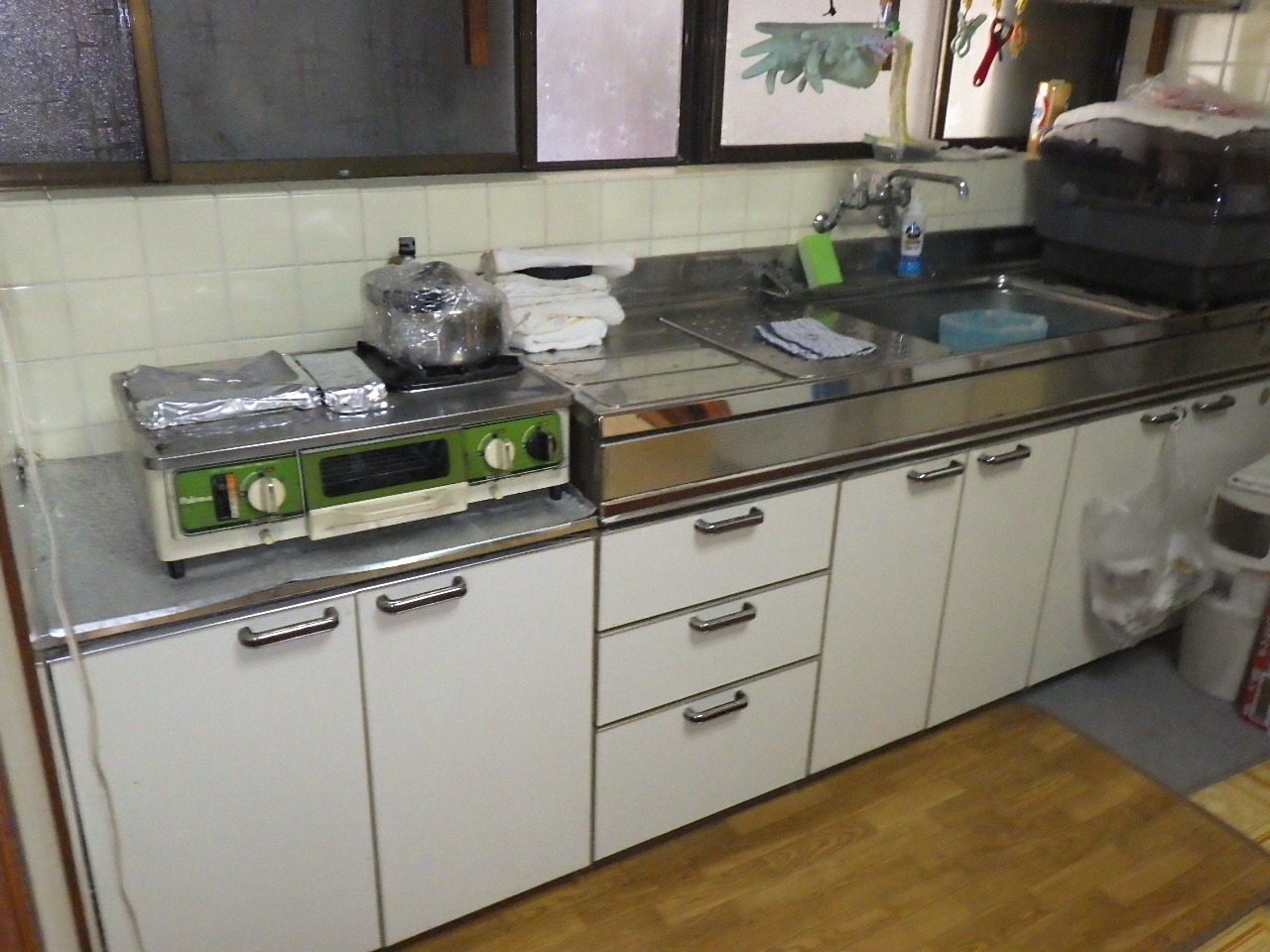 1980s wood house in Kochi