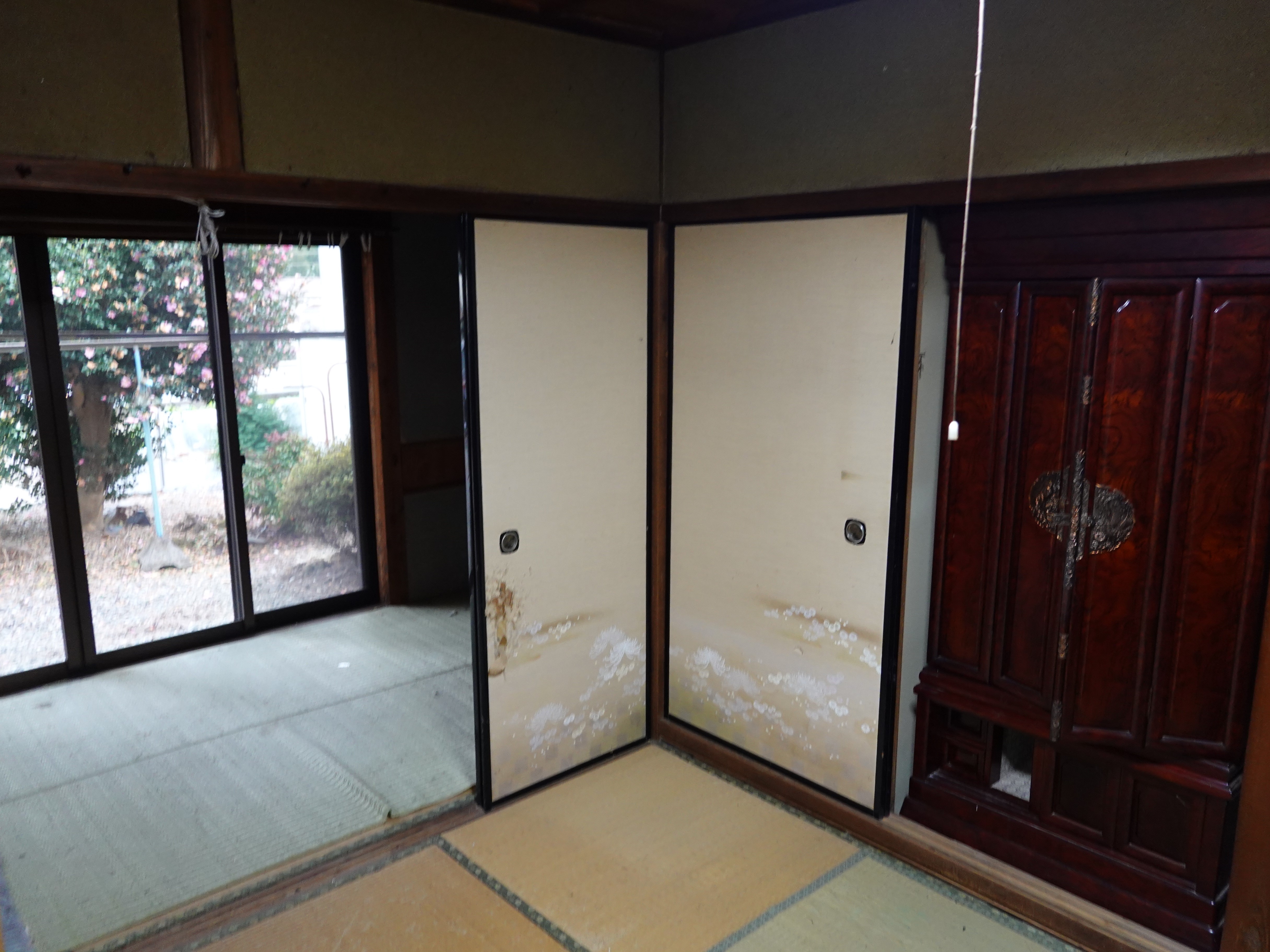 1950s wood house, 18-min walk to station, Mie