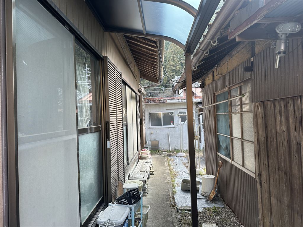 1980s wood house, 8-min walk to station, Gifu