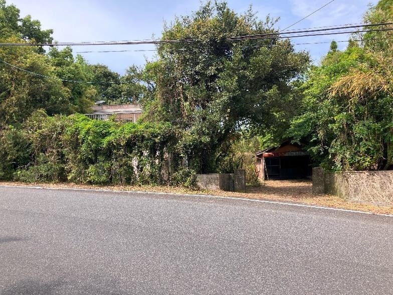 1970s concrete house in Nejime, Minamiosumi, farmland, approval needed