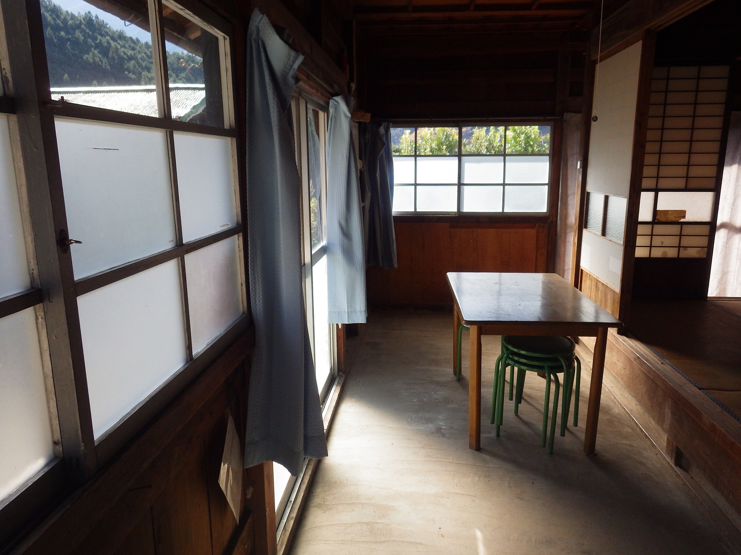 1950s wood house with storehouses in Shizuoka