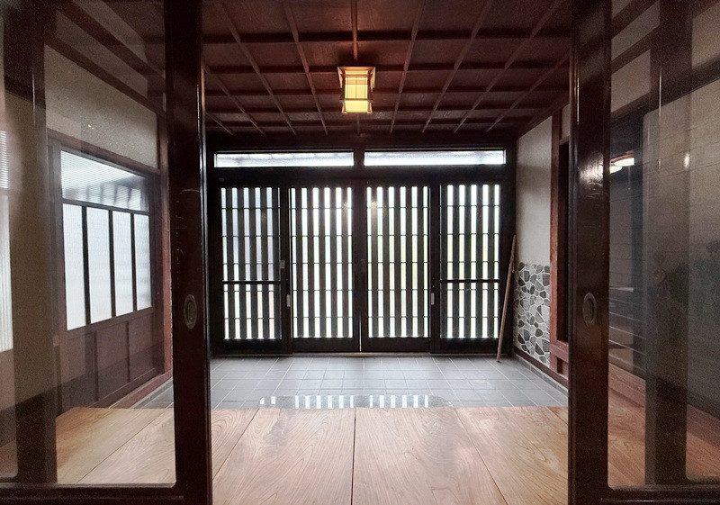 1960s wood house, 17-min walk to station, Toyama
