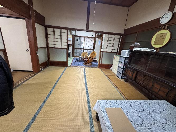1950s wood house, 13-min walk to station, Tokamachi, Niigata