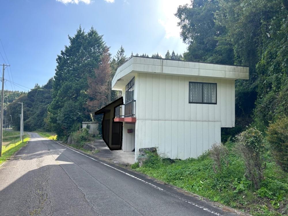 1990s steel-frame house in Fukushima
