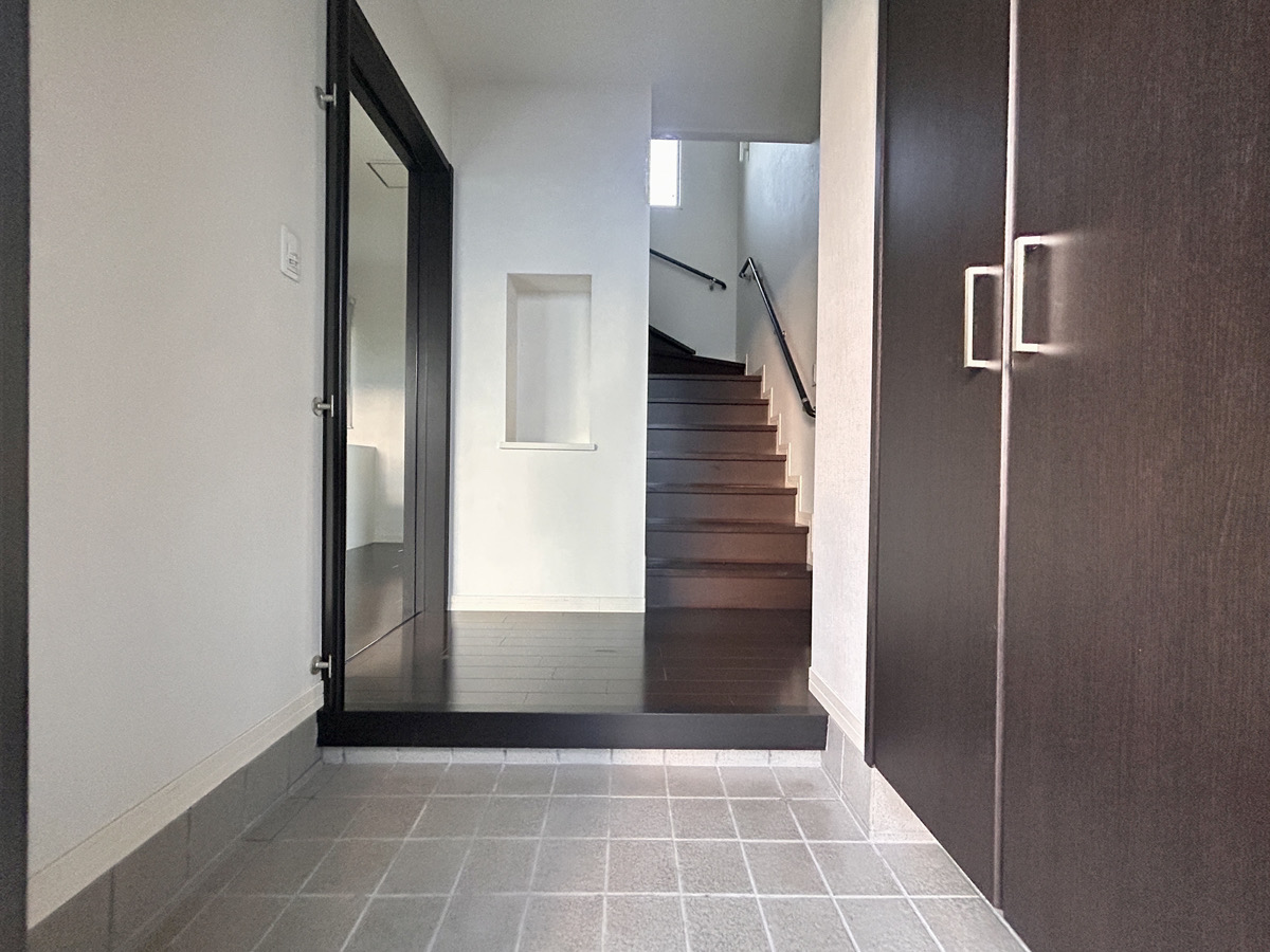 2000s steel-frame house, 17-min walk to station, Fukui