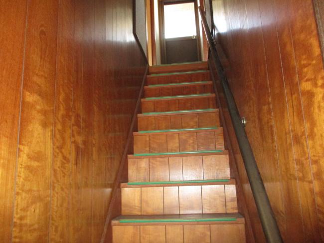 1970s wood house, 15-min walk to station, Okayama