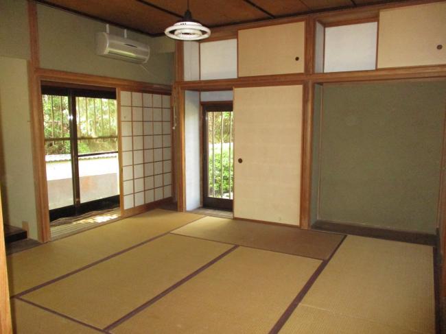 1970s wood house in Okayama