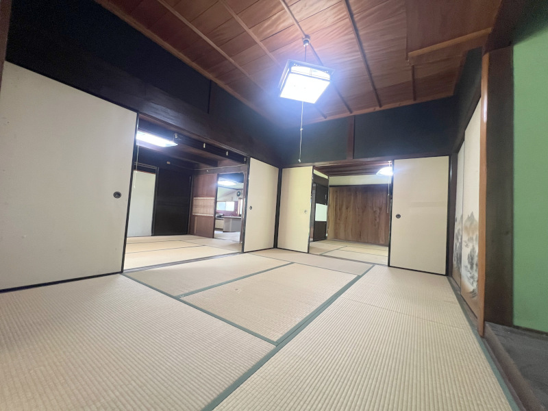 House with storehouses in Hyogo