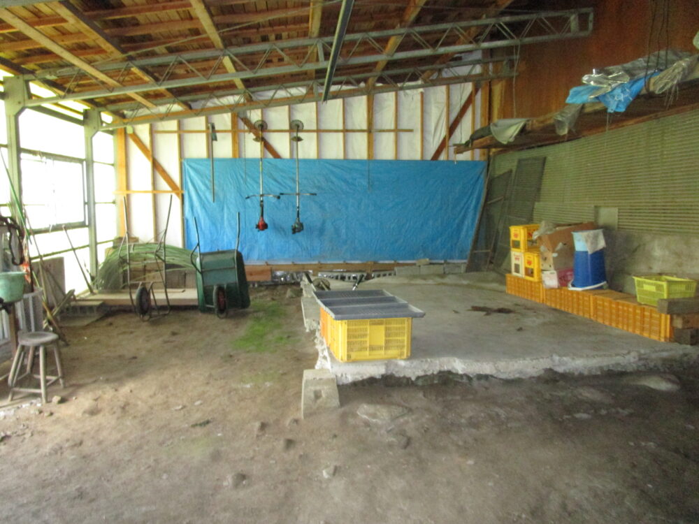 1970s house on a large plot in Iwate