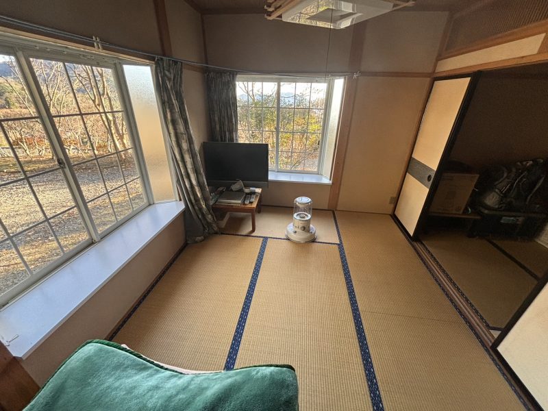 1980s wood house on a large plot in Iwate