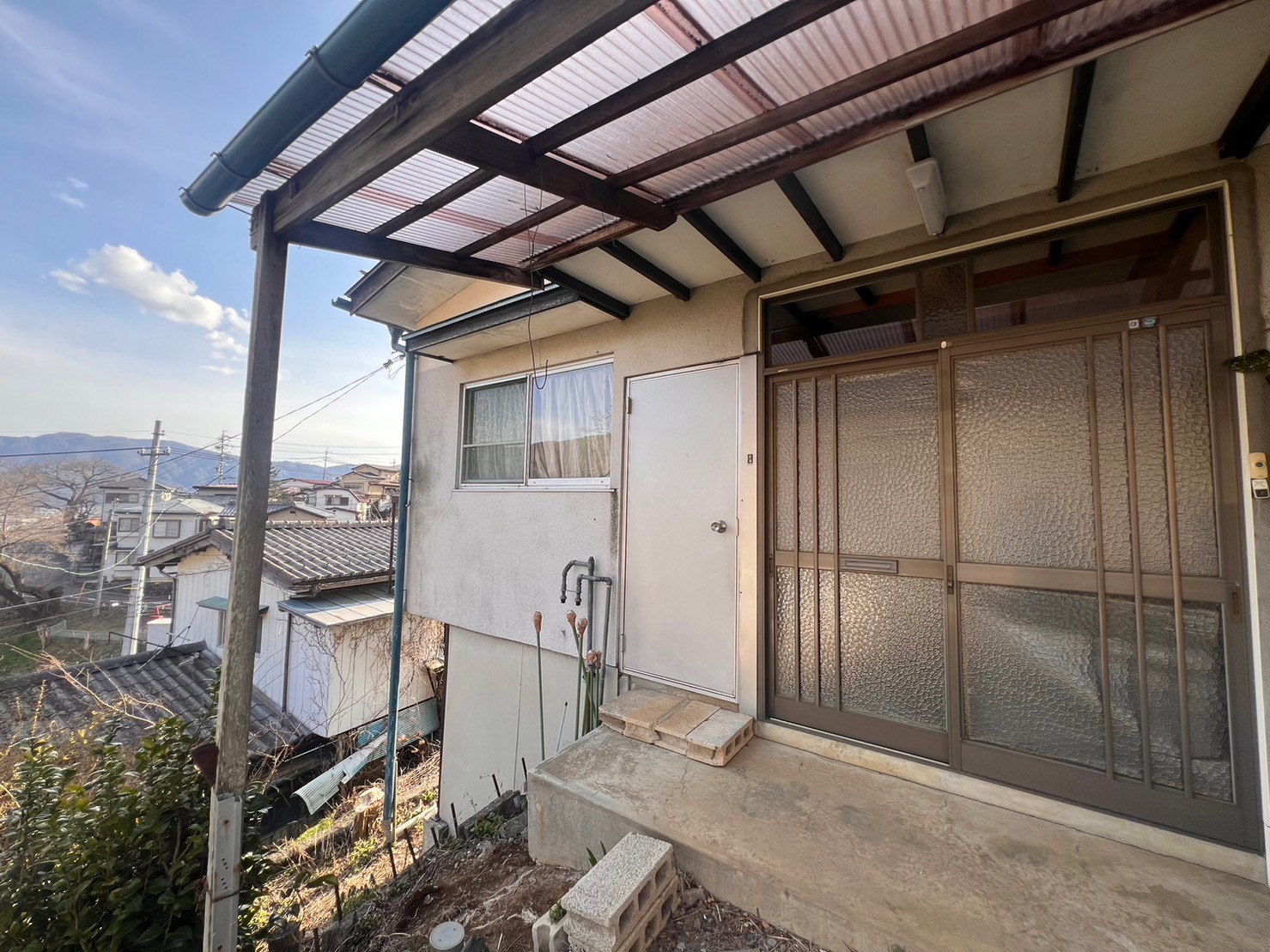 1960s wood house, 8-min walk to station, Nagano