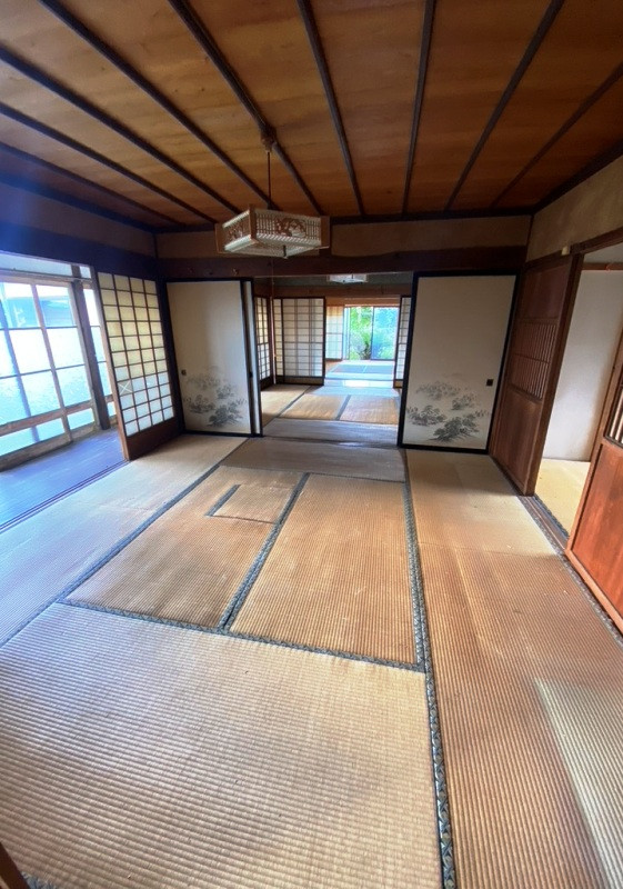 Wood house on a large plot in Nagano