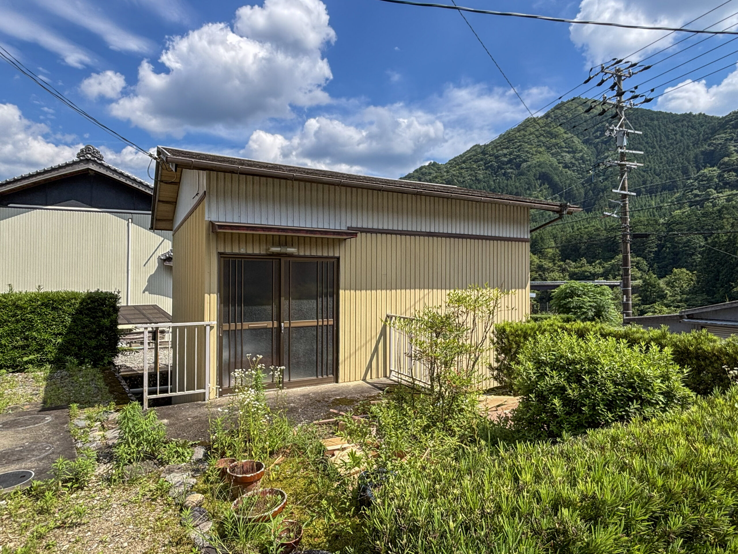 Wood house in Matsusaka Kahada