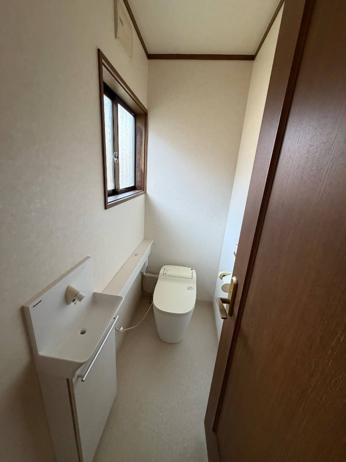 1990s wood house, 20-min walk to station, Hiroshima