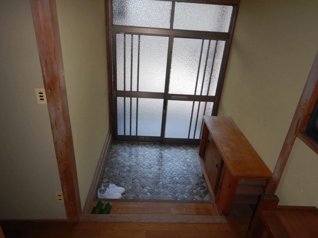 1970s wood house in Ehime