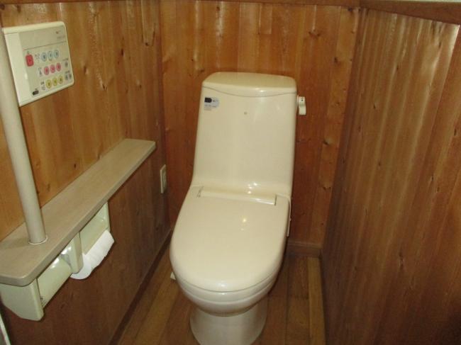 1960s wood house, 15-min walk to station, Okayama