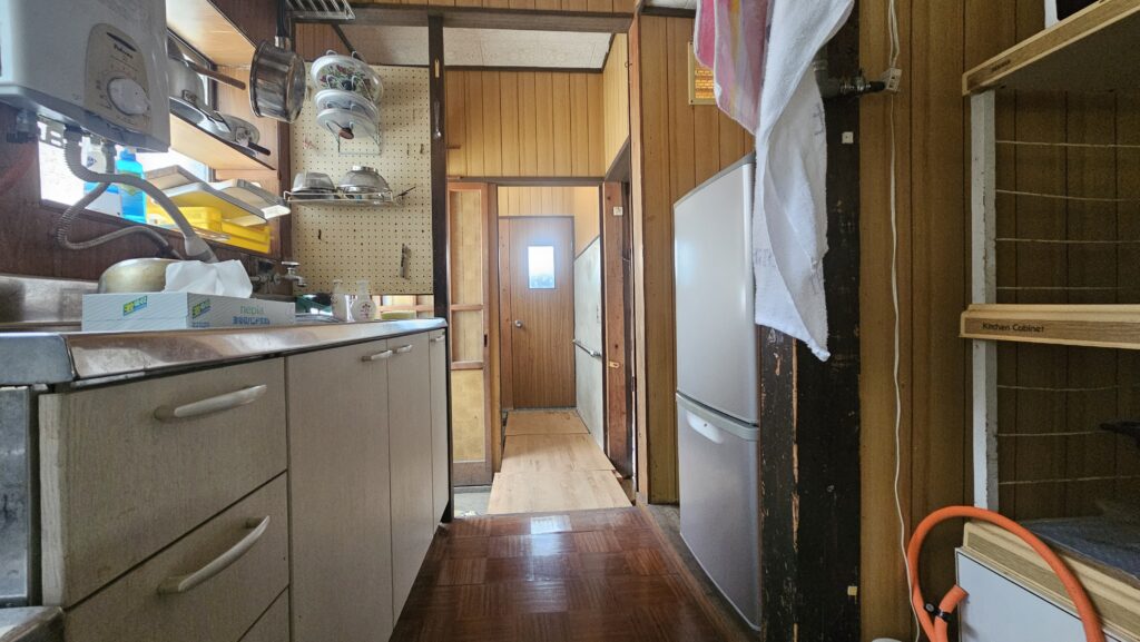 1970s wood house near the coast in Tango, Kyotango