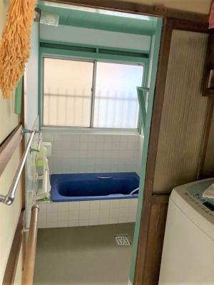1960s wood house, 1-min walk to station, Shimane