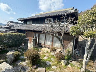 1960s wood house, 17-min walk to station, Hyogo