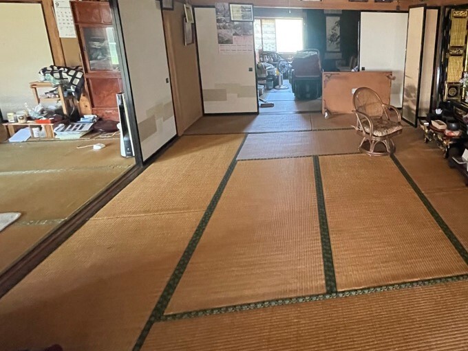 1970s wood house on a large plot in Nagano