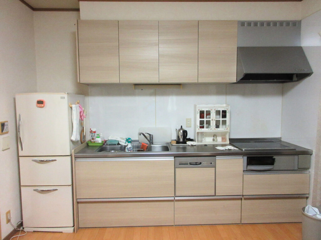 2000s wood house in Ibaraki