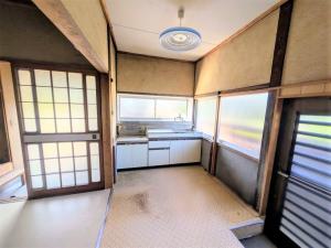 Wood house, 8-min walk to station, Shimane