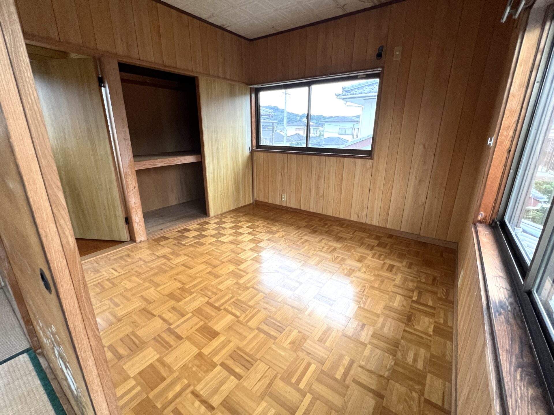 1980s wood house in Miyazaki