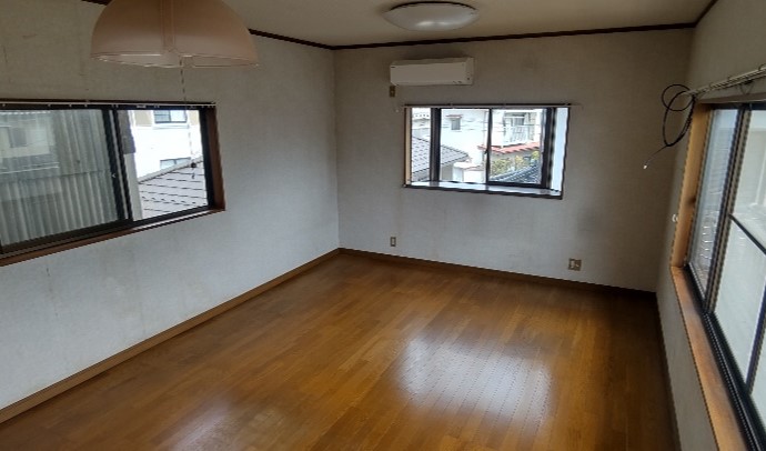 1970s wood house in Tochigi