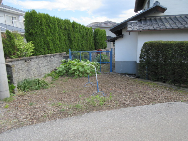 1970s wood house, 20-min walk to station, Nagano