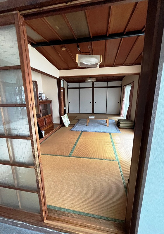 1970s house, 3-min walk to station, Miyazaki