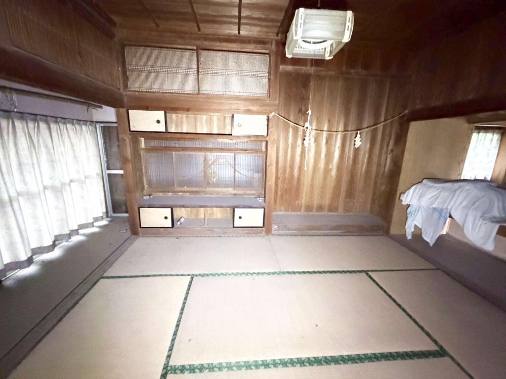 1950s wood house near the coast in Kanoya, Kagoshima