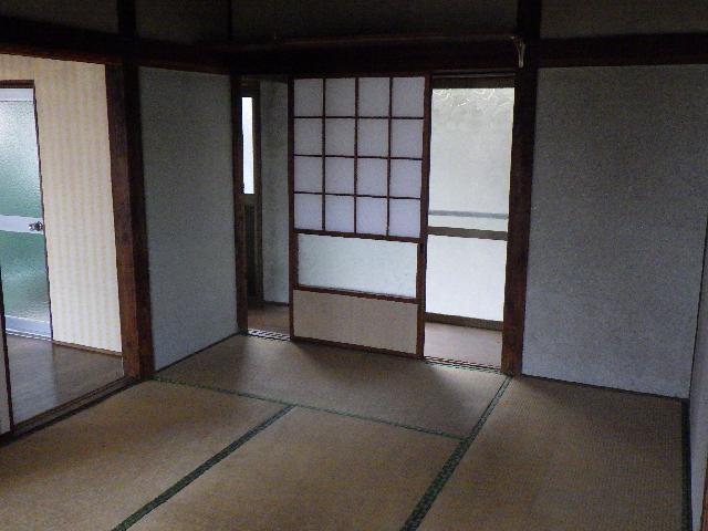 Wood house, 20-min walk to station, Nagasaki