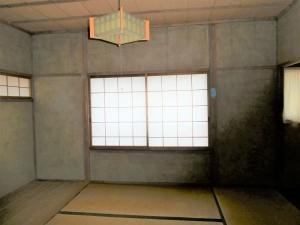 1970s wood house, 20-min walk to station, Shimane
