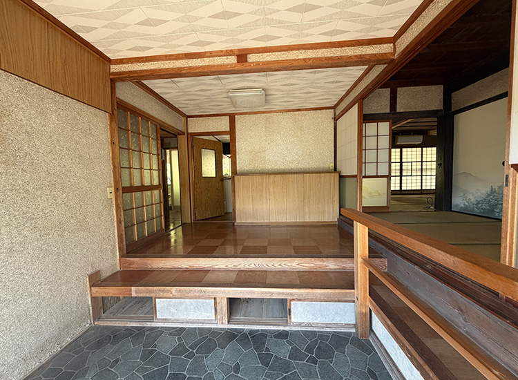 Wood house in Shimane