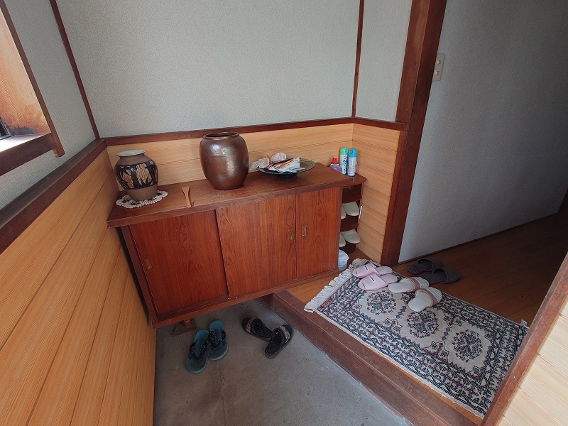 1970s wood house, 2-min walk to station, Tottori