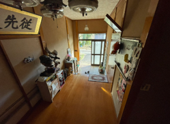 1970s wood house on a large plot in Niigata