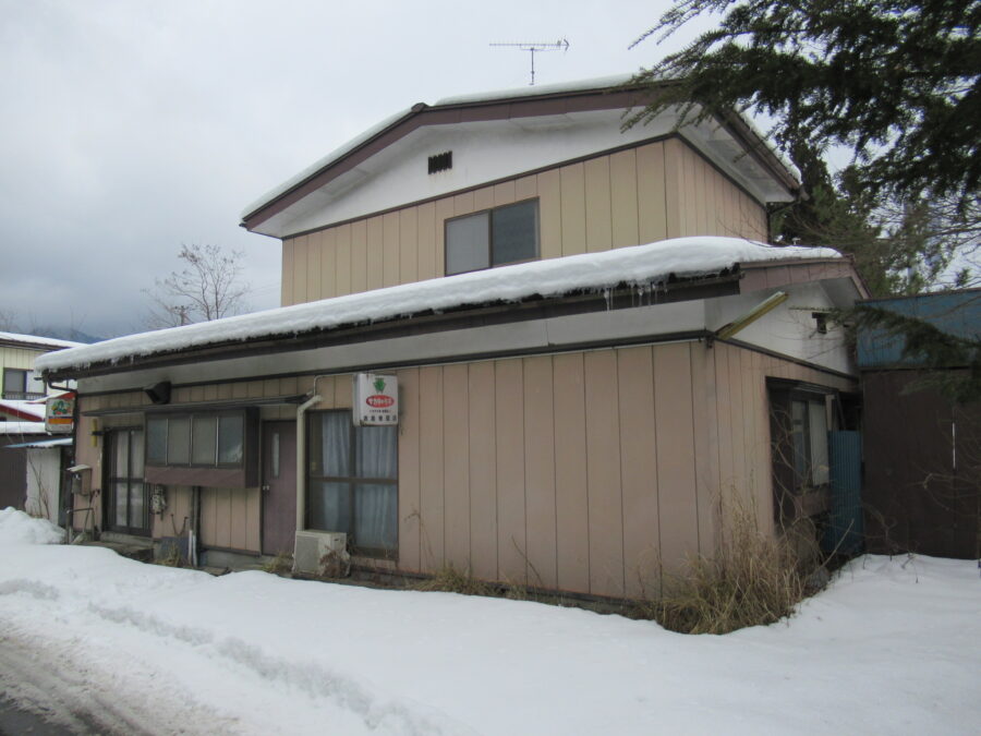 1980s wood house in Aomori