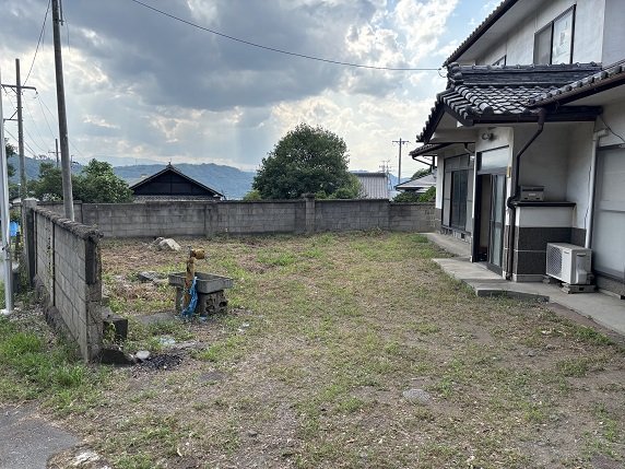 1970s wood house, 12-min walk to station, Nagano