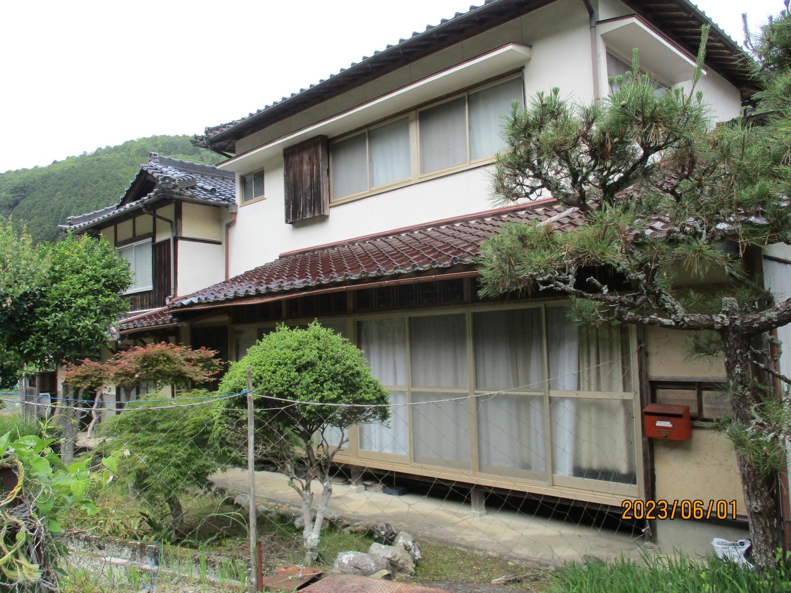 1970s wood house in Hyogo