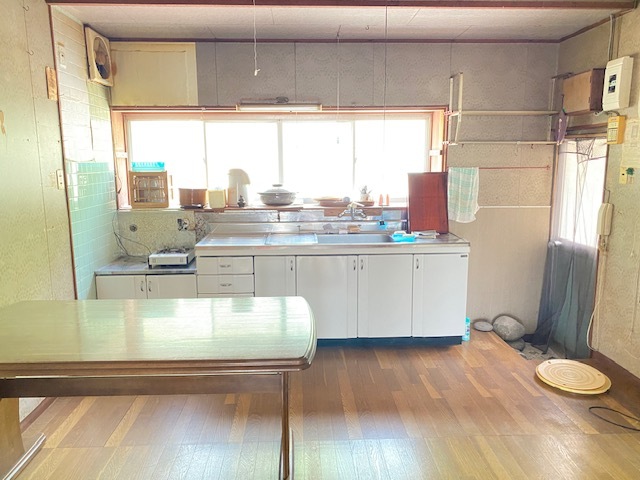 1970s house, 18-min walk to station, Gifu