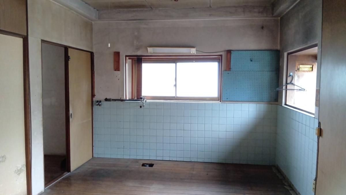 Concrete house in Miyazu, Kyoto, farmland, approval needed