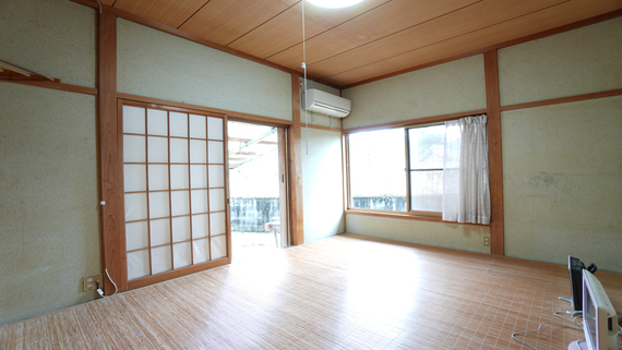 1980s wood house, 8-min walk to station, Wakayama