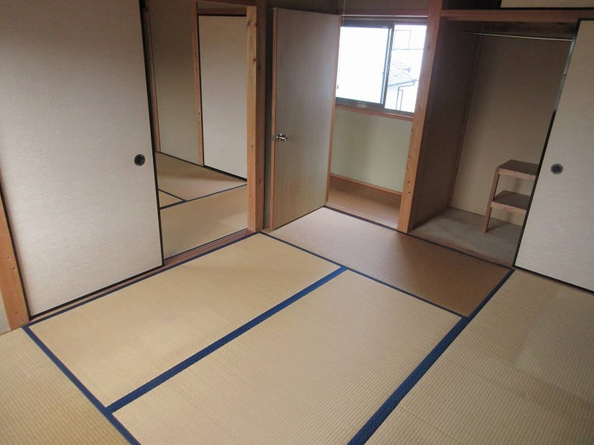1980s wood house, 9-min walk to station, Hiroshima