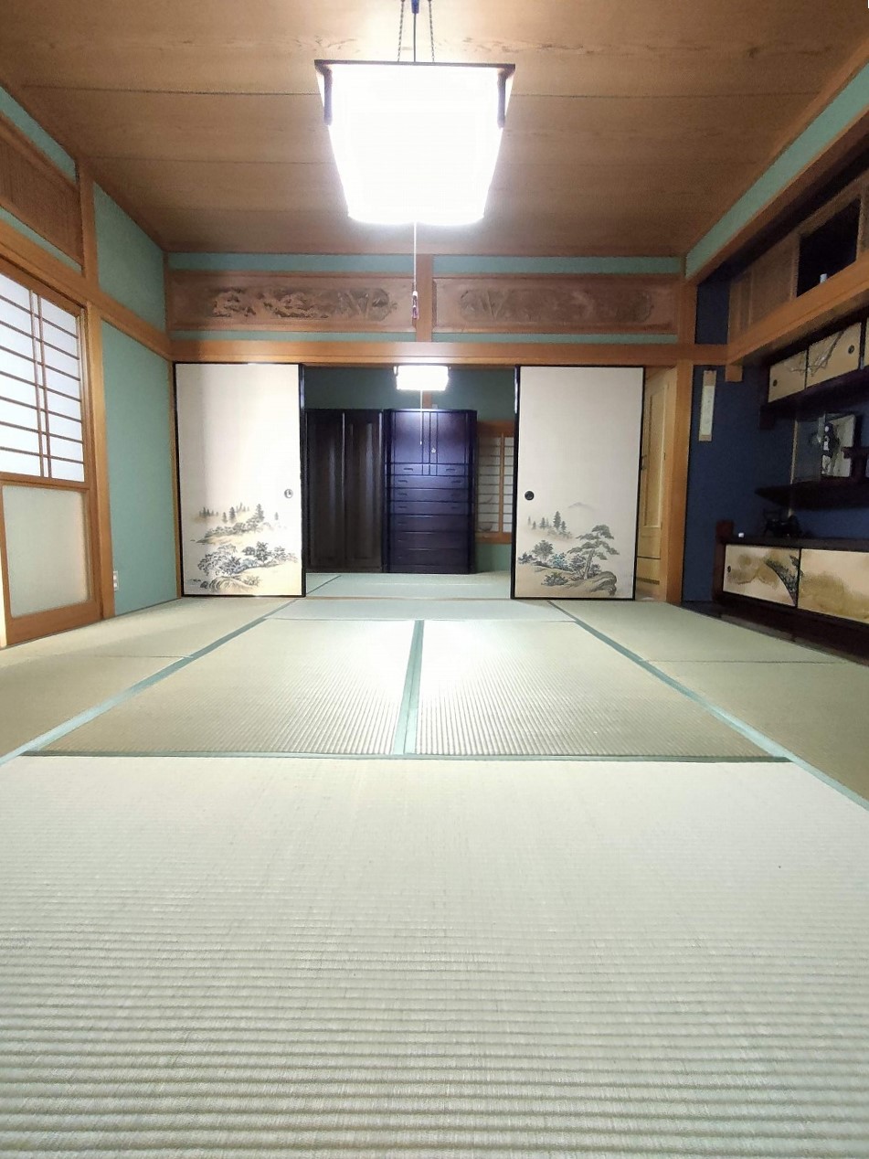 [Price Reduction] Ainan Town Nakanoura, House for Sale, 5DK, 4.8M yen, Spacious, well-maintained Japanese house with multiple rooms 6+ tatami; IH system kitchen; registered in municipal Akiya Bank
