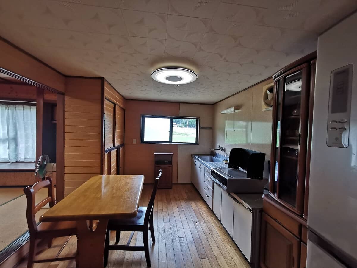 1980s wood house in Hiroshima
