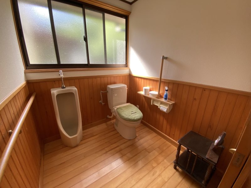 1960s wood house on a large plot in Iwate