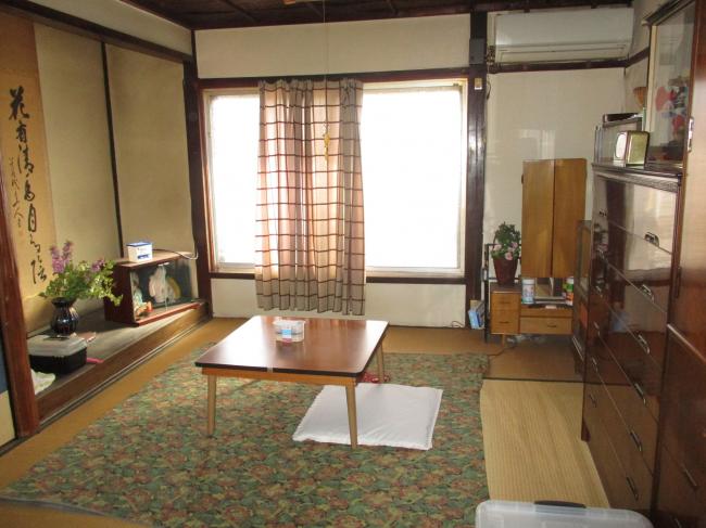 1910s wood house, 17-min walk to station, Okayama