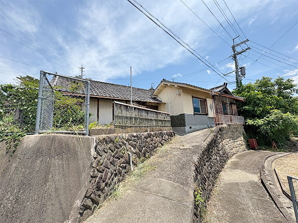 Wood house, 4-min walk to station, Wakayama