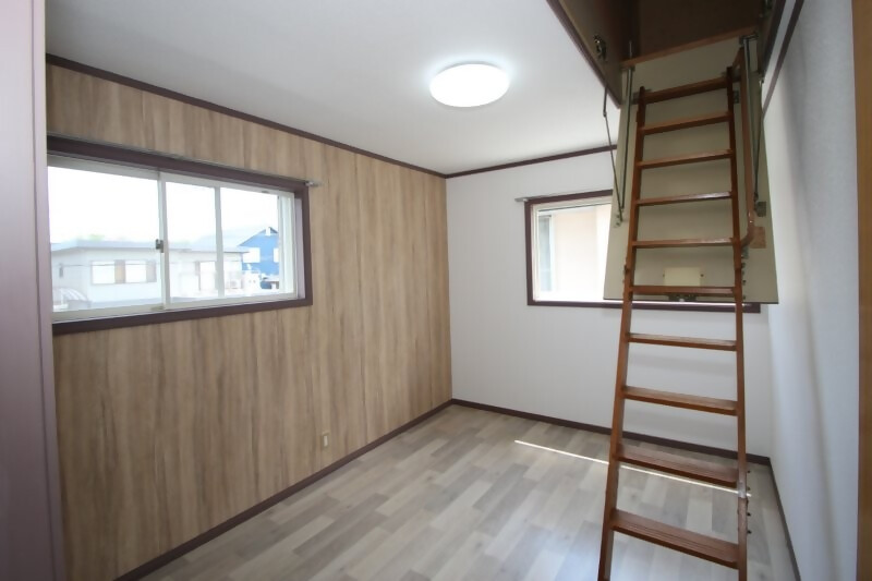 1990s wood house in Mie